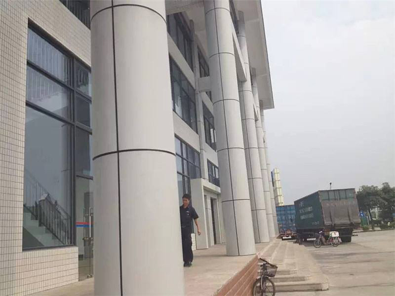 铝单板包柱厂家-铝单板办公楼圆型包柱
